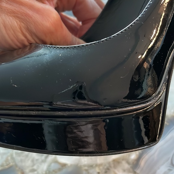 Saint Laurent Patent Pumps in EXCELLENT CONDITION! - Picture 12 of 12